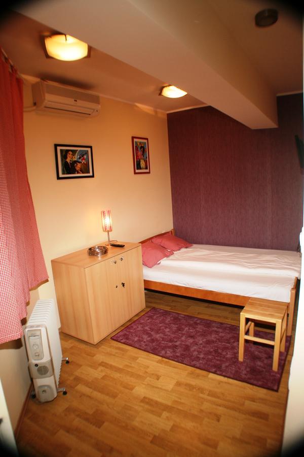 Hostel Jasmin 베오그라드 외부 사진
